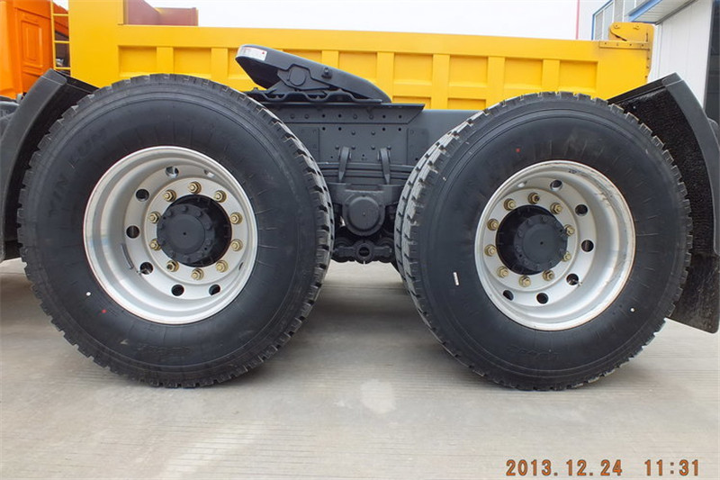 重汽王牌 W5G重卡 375马力 6X4 国四万博体育app下载入口(CDW4250A1T4)