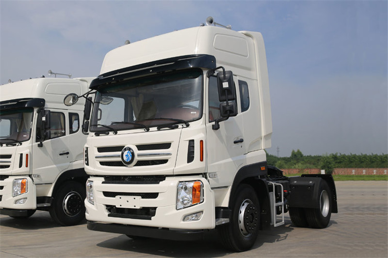 重汽王牌 W5B-H重卡 340马力 4X2 国五万博体育app下载入口(12档)(CDW4180A1T5)