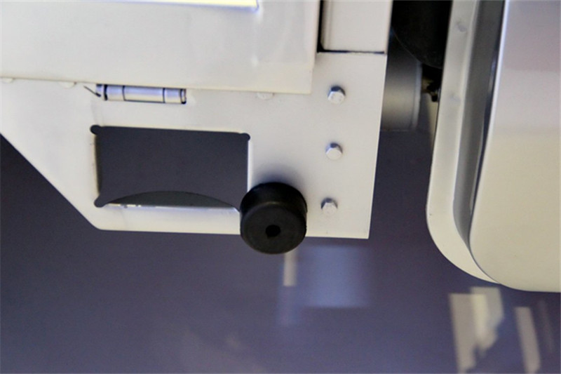 重汽王牌 W1系 68马力 2.8米 国四双排栏板载货微卡(CDW1030S5M4)