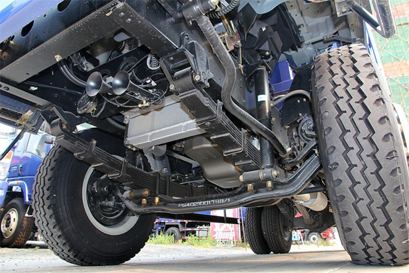 中国重汽 豪曼 115马力 4X2 3.6米 国四自卸车(ZZ3048D13DB0)