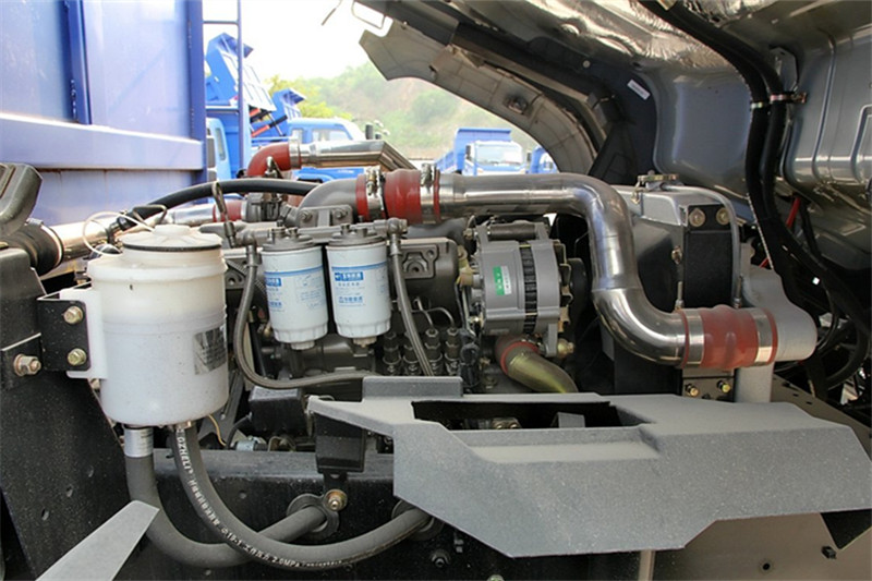 中国重汽 豪曼 130马力 3.9米 国四自卸车底盘(ZZ3128G17DB0)