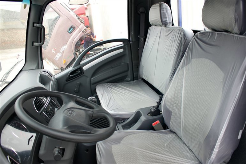 唐骏欧铃 T3系列 117马力 4.2米 4X2 国五单排栏板轻卡(ZB1040JDD6V)