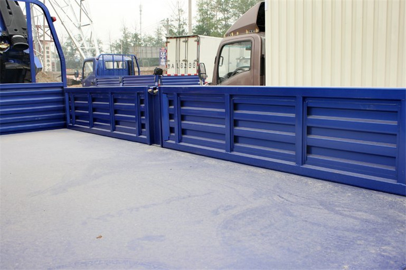 唐骏欧铃 T3系列 117马力 4.2米 4X2 国五单排栏板轻卡(ZB1040JDD6V)