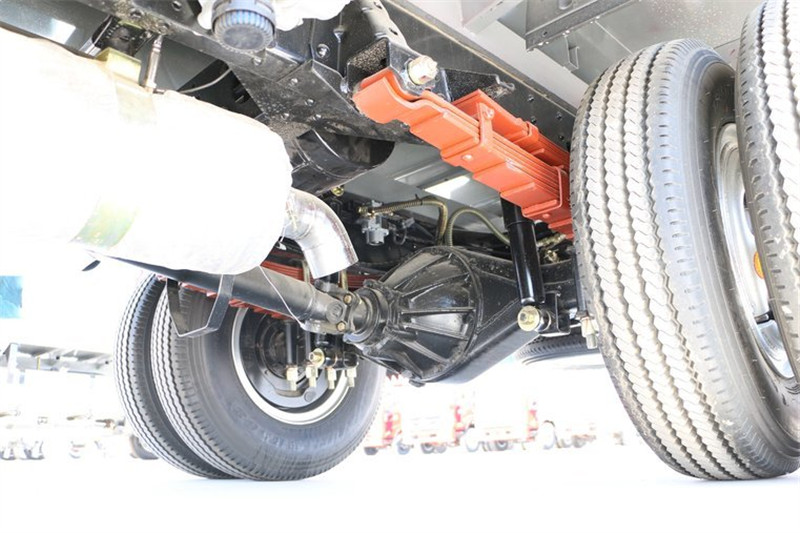 唐骏欧铃 K3系列 117马力 4.2米 4X2 国五单排栏板轻卡(ZB1040JDD6V) 