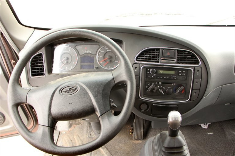 唐骏欧铃 T3系列 95马力 3.9米 4X2 国五单排厢式轻卡(ZB5041XXYJPD6V)