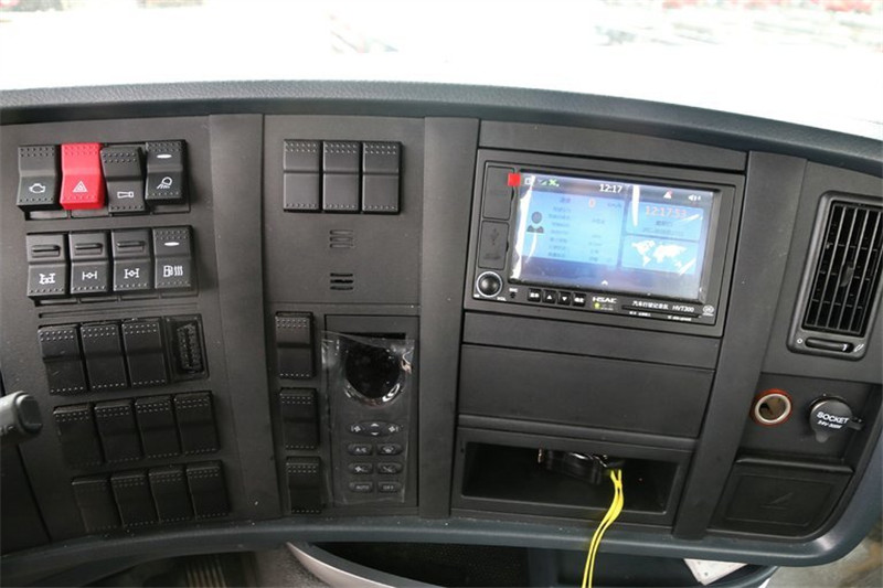 中国重汽 HOWO T7H重卡 440马力 4X2 国四万博体育app下载入口(ZZ4187V361HD1B)