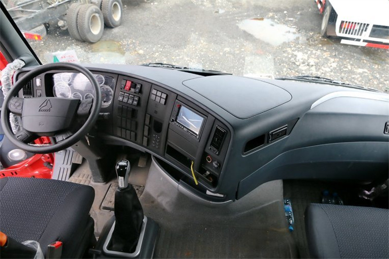 中国重汽 HOWO T7H重卡 440马力 4X2 国四万博体育app下载入口(ZZ4187V361HD1B)