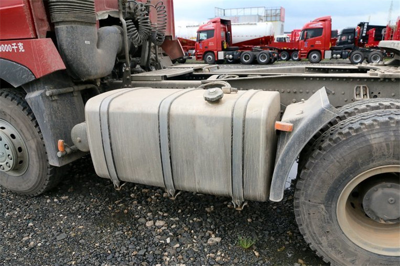 中国重汽 HOWO T7H重卡 440马力 4X2 国四万博体育app下载入口(ZZ4187V361HD1B)