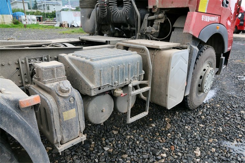 中国重汽 HOWO T7H重卡 540马力 4X2 国四万博体育app下载入口(ZZ4187V361HD1B)