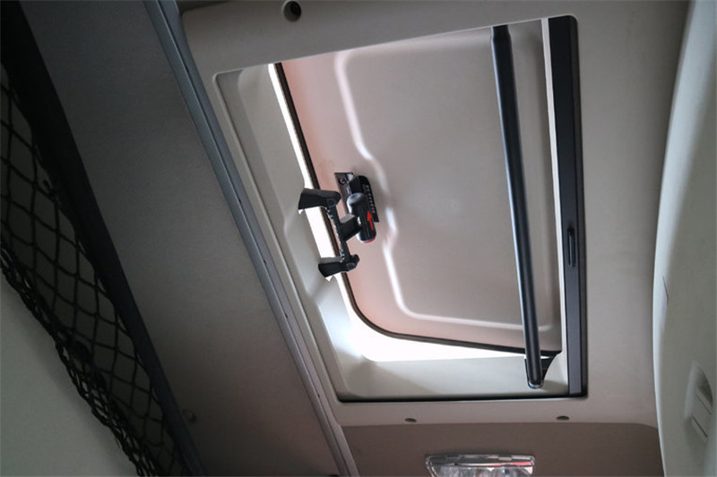 福田 欧曼EST 6系重卡 380马力 国五4X2万博体育app下载入口(BJ4189SLFKA-AA)