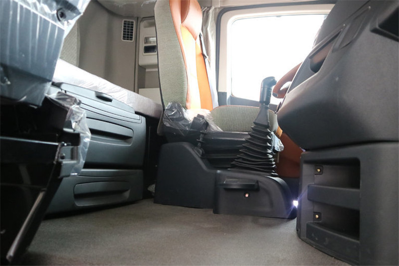 福田 欧曼EST 6系重卡 430马力 国五4X2万博体育app下载入口(BJ4189SLFKA-AA)