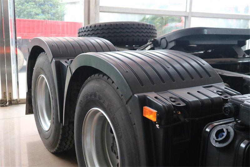 福田 欧曼EST 6系重卡 430马力 国五4X2万博体育app下载入口(BJ4189SLFKA-AA)