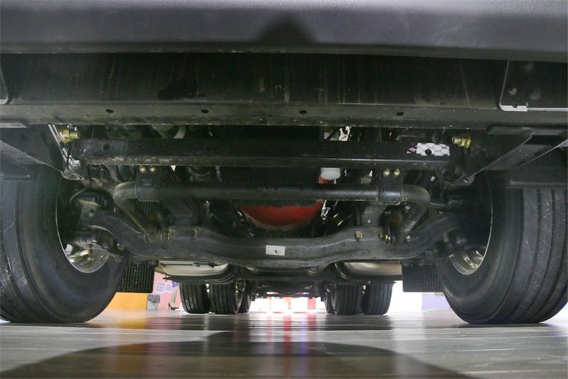 福田 欧曼EST 重卡 超级卡车 国五430马力 6X4万博体育app下载入口