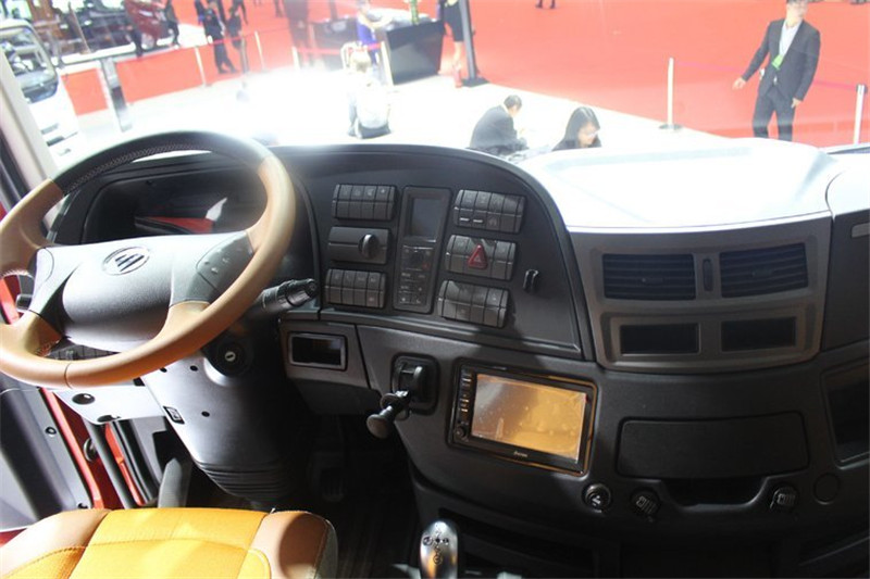 福田 欧曼EST-A 6系重卡 430马力  国五6X4危险品万博体育app下载入口(BJ4269SNFKB-AD)