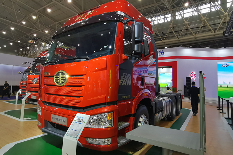一汽解放 新J6P 550马力 6×4 国六 领航版2.0新四季款万博体育app下载入口