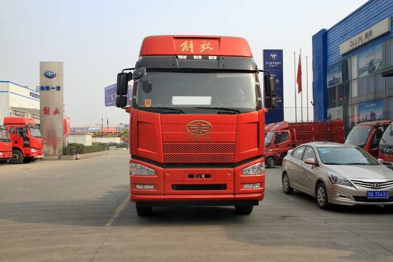 一汽解放 J6P重卡 460马力 6X4 国五危险品万博体育app下载入口(大单胎)(CA4250P66K24T1A9E5)