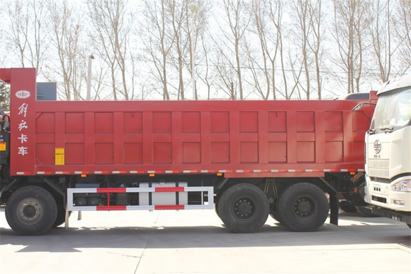 一汽解放 J6P重卡 460马力 8X4 7.8米 国五自卸车(CA3310P66K24L5T4AE5)