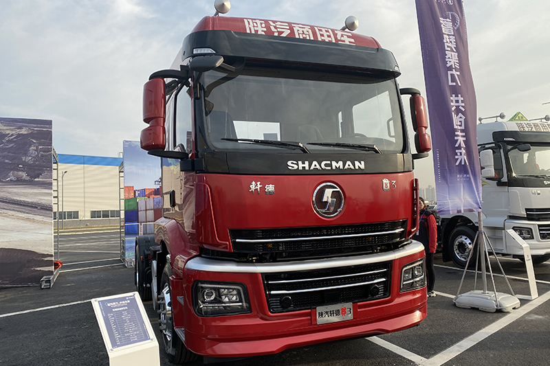 陕汽商用车 轩德翼3 350马力 4×2 国六 港口运输万博体育app下载入口 