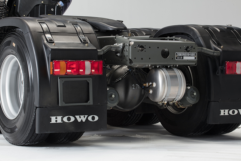 中国重汽 HOWO-TH7 重卡 460马力 6×4 国五 万博体育app下载入口
（ZZ4257W324HE1B）