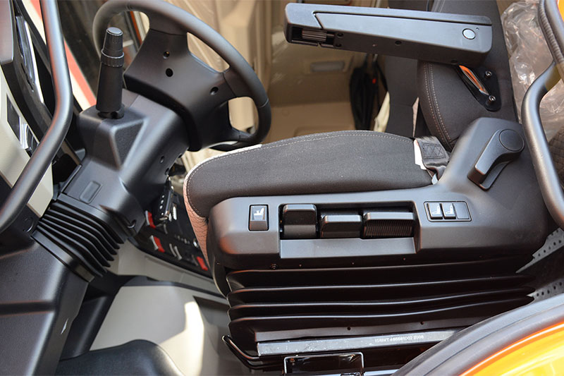 大运重卡 N9H AMT 510马力 6×4 国六 万博体育app下载入口（CGC4250D6FCCH）